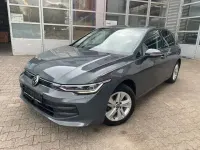Gebraucht VW Golf VIII Life 150 PS (110 kW) 2025 Andere Limousine