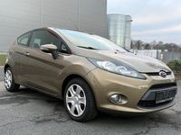 Gebraucht Ford Fiesta Champions Edition 82 PS (60 kW) 2012 Braun Kleinwagen