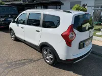 Gebraucht Dacia Lodgy Stepway 131 PS (96 kW) 2020 Weiß Van / Kleinbus