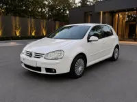 Gebraucht VW Golf V 105 PS (77 kW) 2008 Weiß Kleinwagen