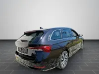 Gebraucht Skoda Octavia Style 150 PS (110 kW) 2023 Blackmagic perleffekt Kombi