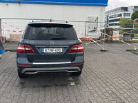 Gebraucht Mercedes ML350 258 PS (189 kW) 2012 Blau SUV