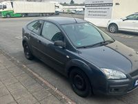 Gebraucht Ford Focus 101 PS (74 kW) 2006 Grau Kleinwagen