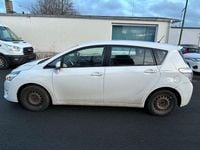 Gebraucht Toyota Verso 111 PS (81 kW) 2015 Weiß Van / Kleinbus