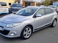 Gebraucht Renault Mégane GrandTour Dynamique 110 PS (80 kW) 2011 Platingrau Kombi