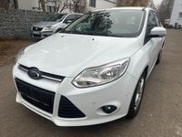Gebraucht Ford Focus Trend 125 PS (91 kW) 2013 Weiß Limousine