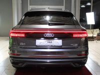 Gebraucht Audi Q8 Ambiente 286 PS (210 kW) 2018 Daytonagrau perleffekt SUV