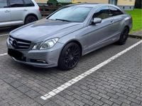 Gebraucht Mercedes E350 306 PS (225 kW) 2009 Grau Coupé