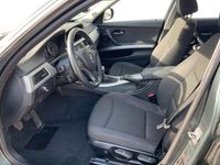 Gebraucht BMW 325 218 PS (160 kW) 2010 Grün Kombi