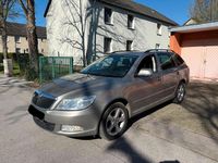 Gebraucht Skoda Octavia 110 PS (80 kW) 2013 Gold Kombi