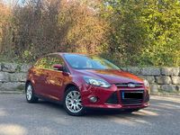 Gebraucht Ford Focus Titanium 150 PS (110 kW) 2011 Rot Limousine