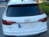 Gebraucht Audi A4 S-Line 150 PS (110 kW) 2023 Weiß Kombi