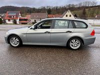 Gebraucht BMW 320 163 PS (119 kW) 2006 Grau Kombi
