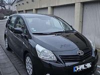 Gebraucht Toyota Verso 126 PS (92 kW) 2010 Schwarz Van / Kleinbus