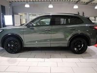 Neu VW Tiguan R-line 193 PS (141 kW) 2025 Cipressinogrün SUV