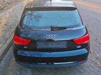 Gebraucht Audi A1 95 PS (69 kW) 2015 Schwarz Kleinwagen