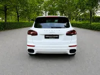 Gebraucht Porsche Cayenne 250 PS (183 kW) 2016 Weiß SUV