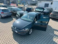 Gebraucht VW Golf VII Comfortline 150 PS (110 kW) 2019 Uranograu Kombi