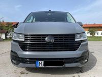 Gebraucht VW Multivan Highline 204 PS (150 kW) 2022 Grau Van