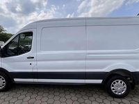 Gebraucht Ford Transit Trend 170 PS (125 kW) 2019 Weiß Van