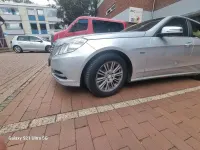 Gebraucht Mercedes E300 231 PS (169 kW) 2011 Silber Limousine