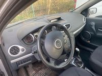 Gebraucht Renault Clio III 75 PS (55 kW) 2007 Silber Kleinwagen