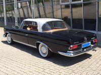 Gebraucht Mercedes 220 120 PS (88 kW) 1961 Schwarz Coupé