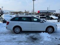 Gebraucht Skoda Octavia Ambition 105 PS (77 kW) 2014 Weiß Kombi