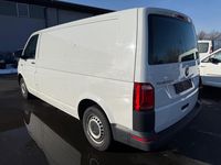 Gebraucht VW Transporter 102 PS (75 kW) 2018 Weiß Van