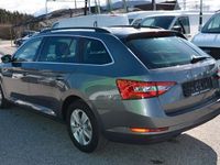 Gebraucht Skoda Superb 150 PS (110 kW) 2021 Grau Kombi