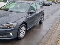 Gebraucht VW Polo Comfortline 95 PS (69 kW) 2018 Grau Kleinwagen