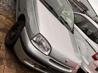 Gebraucht Renault Clio 75 PS (55 kW) 1997 Silber Kleinwagen
