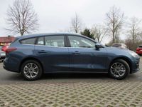 gebraucht Ford Focus Turnier 1.0 EcoBoost Hybrid Aut. TITANIUM DESIGN