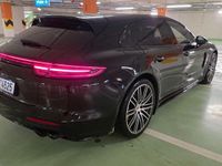 Gebraucht Porsche Panamera 549 PS (403 kW) 2019 Schwarz Limousine