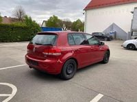 Gebraucht VW Golf VI Trendline 122 PS (89 kW) 2009 Rot Kleinwagen