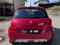 Gebraucht Suzuki Swift 94 PS (69 kW) 2013 Rot Kleinwagen