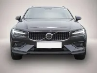 Gebraucht Volvo V60 CC Ultimate 197 PS (144 kW) 2023 Manufacturer Kombi