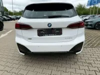 Gebraucht BMW 230e Active Tourer M Sport 326 PS (239 kW) 2026 Weiß Van / Kleinbus