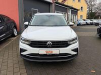 Gebraucht VW Tiguan Move 150 PS (110 kW) 2023 Pure white SUV
