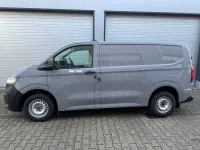 Neu VW Transporter 110 PS (80 kW) 2026 Grau Van