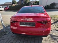 Gebraucht Audi A4 Sport 150 PS (110 kW) 2015 Rot Limousine