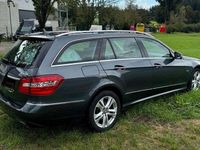Usata Mercedes E350 265 CV (194 kW) 2011 Grigio Station wagon