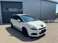 Gebraucht Peugeot 5008 Access 114 PS (83 kW) 2013 Weiß Van / Kleinbus