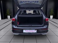Gebraucht VW Golf VIII Move 150 PS (110 kW) 2023 Schwarz Limousine
