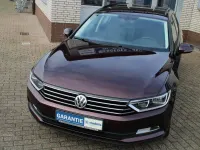 Gebraucht VW Passat Trendline 120 PS (88 kW) 2018 Rot Kombi