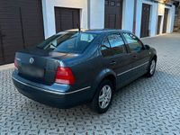 gebraucht VW Bora 1.6 FSI (Zahnriemen vor 8000km neu)