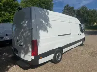 Gebraucht Mercedes Sprinter 170 PS (125 kW) 2025 Weiß Van