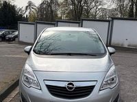Gebraucht Opel Meriva 100 PS (73 kW) 2010 Silber Van / Kleinbus