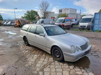 gebraucht Mercedes E200 