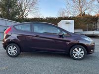 Gebraucht Ford Fiesta Trend 60 PS (44 kW) 2010 Violet Kleinwagen